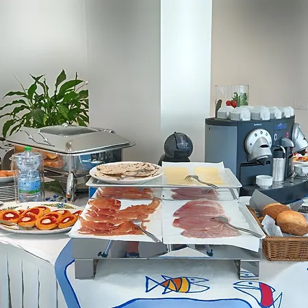 Mon Pays 贝拉里亚-伊贾马里纳