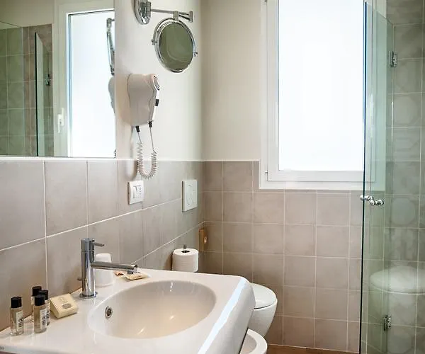 Mon Pays Bed & Breakfast 4*