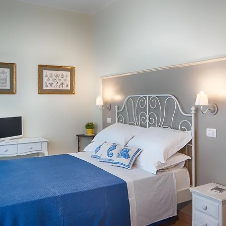 Bed and Breakfast Mon Pays 4*